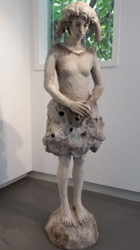Silvia Siemes, Wald, 2014, Terrakotta, Höhe: 169 cm, verkauft, Galerie Cyprian Brenner