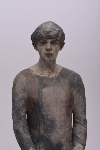 Silvia Siemes, Bote (Detail), 2021 , Terrakotta, Höhe: 155 cm, Preis auf Anfrage, Galerie Cyprian Brenner