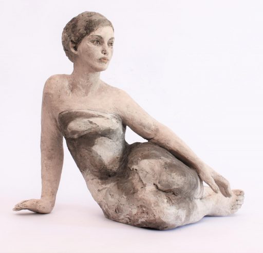 Silvia Siemes, Bleiben Warten, 2021, Terrakotta gebrannt, 50 cm x 54 cm x 32 cm, verkauft, Galerie Cyprian Brenner
