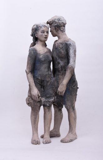 Silvia Siemes, Wohin wir gehen, 2019, Terrakotta gebrannt, Höhe: 87 cm, verkauft, Galerie Cyprian Brenner