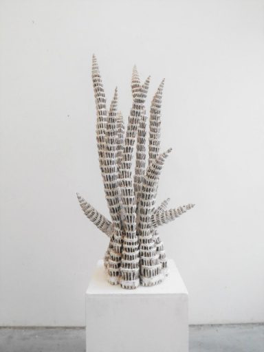 Klaus Hack, Elf Türme, 2020-2021, Linde weiß gefasst, 118 cm x 59 cm x 64 cm, Preis auf Anfrage, Galerie Cyprian Brenner