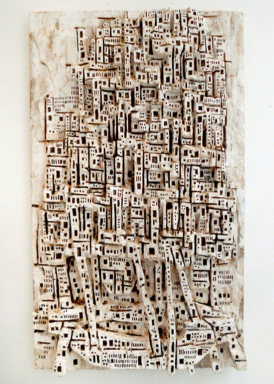 Klaus Hack, Stadtlandschaft (Polis) 1, 2016, Holz weiß gefasst, 148 cm x 88 cm x 9 cm
