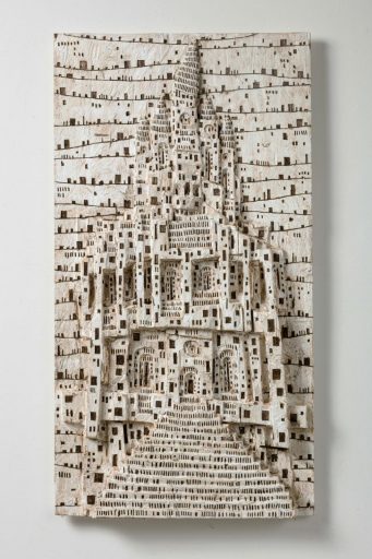 Klaus Hack, Kathedrale, 2017/2018, Kiefer, weiß gefasst, 129 cm x 69 cm x 9 cm, verkauft!