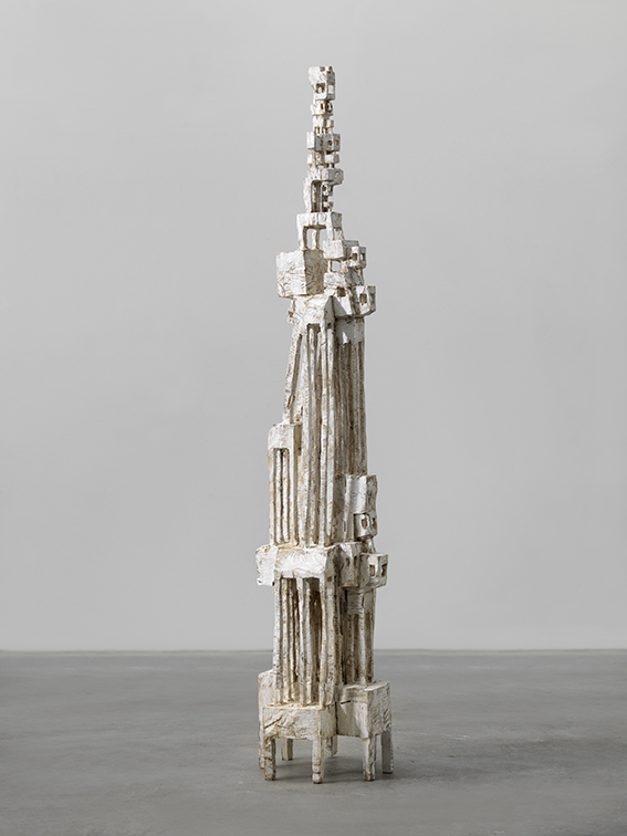 Klaus Hack, Kathedrale-Turm, 2013, Holz weiß gefasst, 206 cm x 41,5 cm x 39,5 cm, Preis auf Anfrage