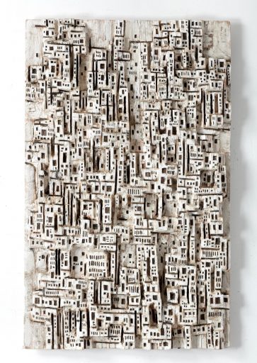 Klaus Hack Polis 2, 2016, Holz weiß gefasst, 138,5 x 87 x 9 cm, VP 8000 Euro, 