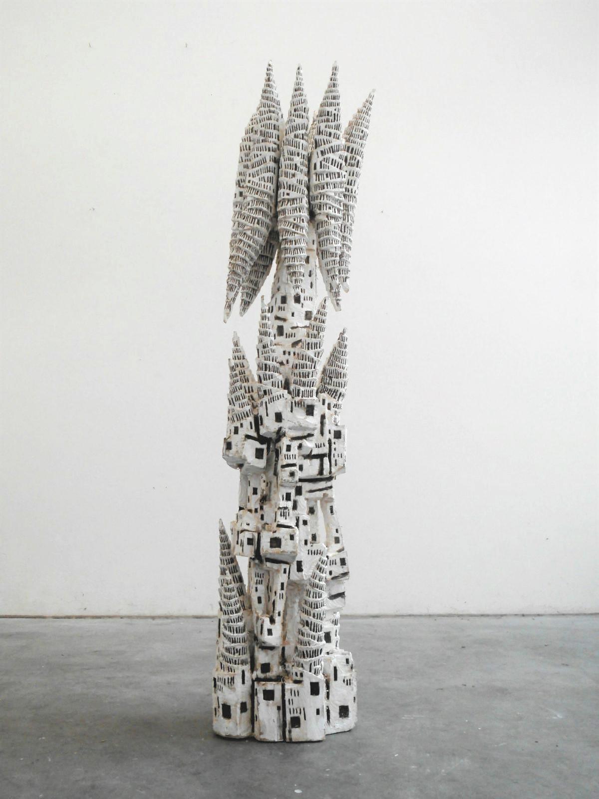 Klaus Hack, Turm, 2019-2020, Weißbuche weiß gefasst, 155,5 cm x 33 cm x 29 cm, Preis auf Anfrage, Galerie Cyprian Brenner