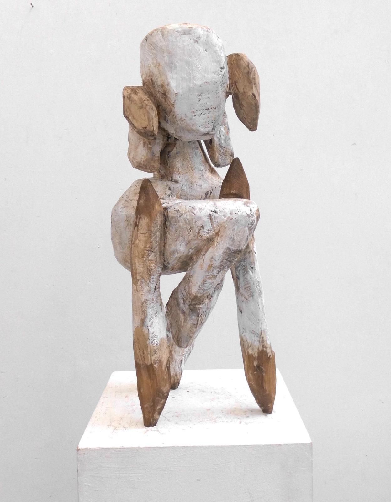 Klaus Hack, Tänzerin, 2023, 2024, Pappel, weiss gefasst, 74,5 cm x 32 cm x31,5 cm, Preis auf Anfrage, Galerie Cyprian Brenner