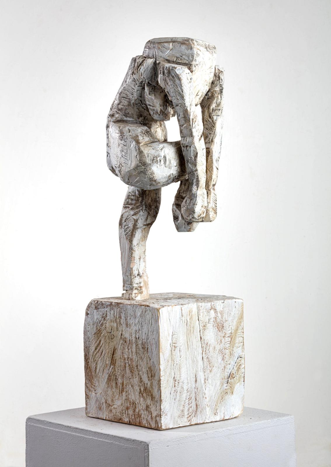 Klaus Hack , Tänzerin, Seitenansicht 1, 2015, Eiche, weiss gefasst, 89 cm x 27 cm x 28 cm, VERKAUFT!, Galerie Cyprian Brenner