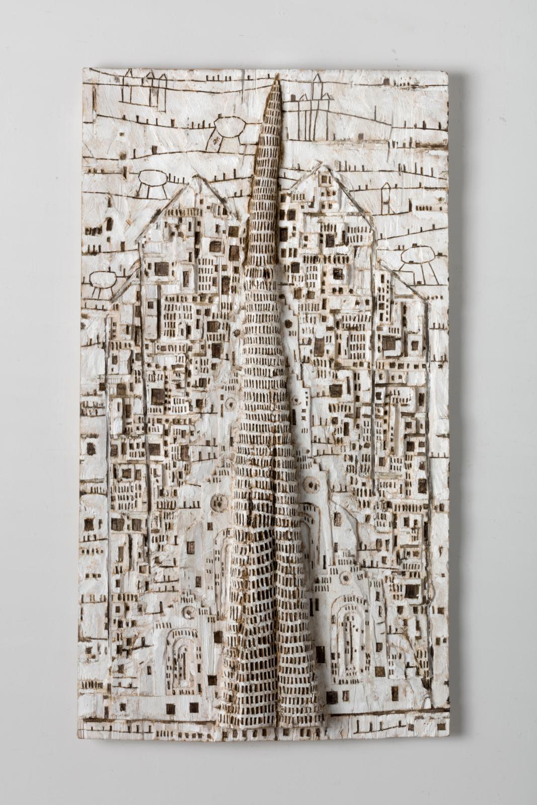 Klaus Hack, Kathedrale, 2017/2018, Kiefer, weiß gefasst, Relief, 120 x 66 x 9 cm, Preis auf Anfrage