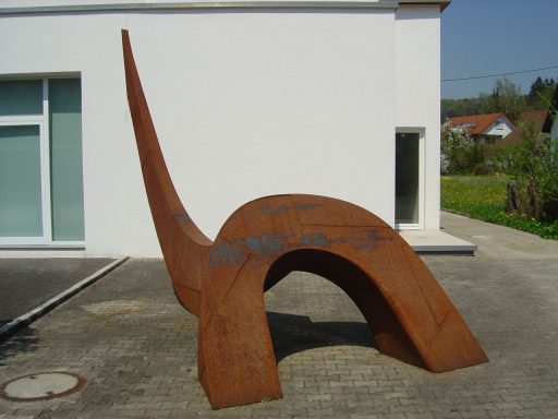Franz Bernhard, Sitzende, 2000, Corten-Stahl, 400 cm x 620 cm, - verkauft!