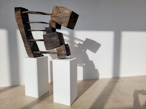 Armin Göhringer, o.T. (24), 2013, Holz geschwärzt, 87 x 120 cm x 28 cm, Preis auf Anfrage, Galerie Cyprian Brenner Schattenspiele