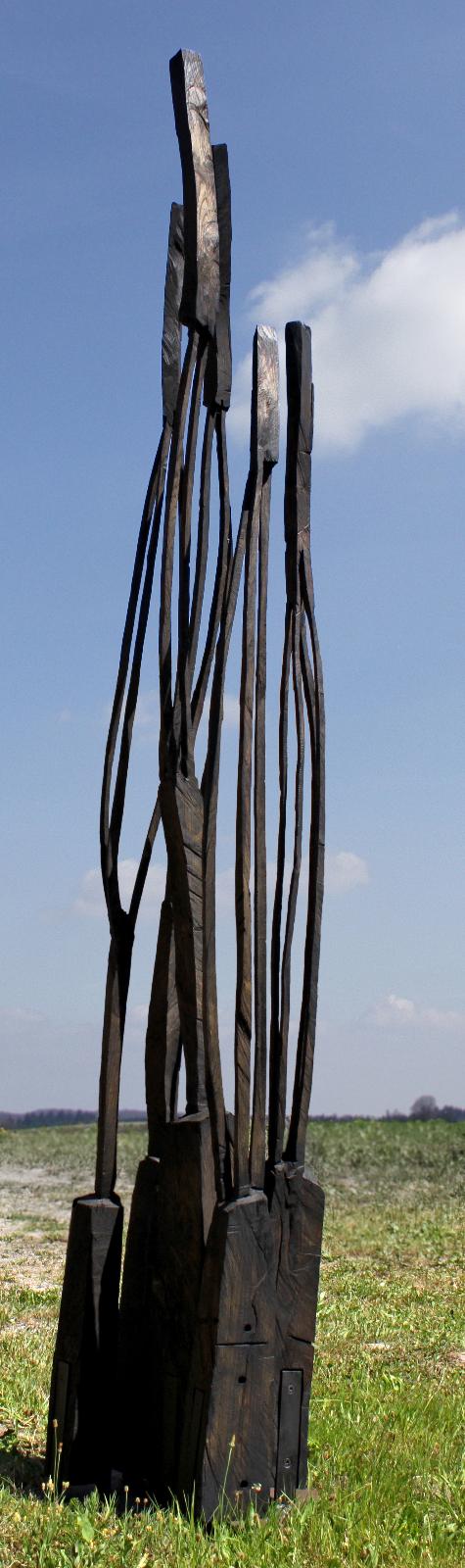 Armin Göhringer, o.T. (1), 2020, Eiche geschwärzt, Eisen, 340 cm x 60 cm x 60 cm, Preis auf Anfrage, Galerie Cyprian Brenner