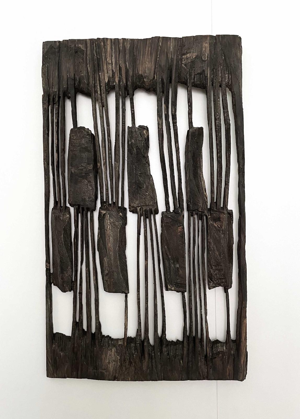 Armin Göhringer, o.T. (19), 2021, Holz geschwärzt, 81 cm x 51 cm x 2 cm, Preis auf Anfrage, Galerie Cyprian Brenner