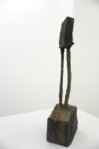 Armin Göhringer, Miniatur #6, Holz, geschwärzt, Höhe: ca. 26 cm, Preis auf Anfrage, agö012kü