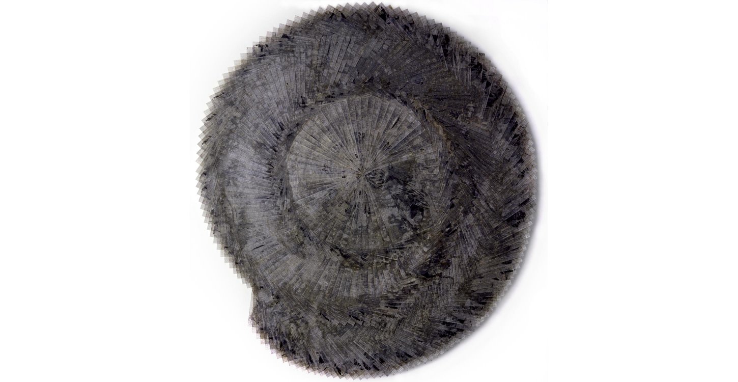 Jeanette Zippel , Eiablage der Königin , 1999 , Kopien auf Bienenwachspapieren übereinandergebügelt , 112 cm x 102 cm , Preis auf Anfrage, SüdWestGalerie