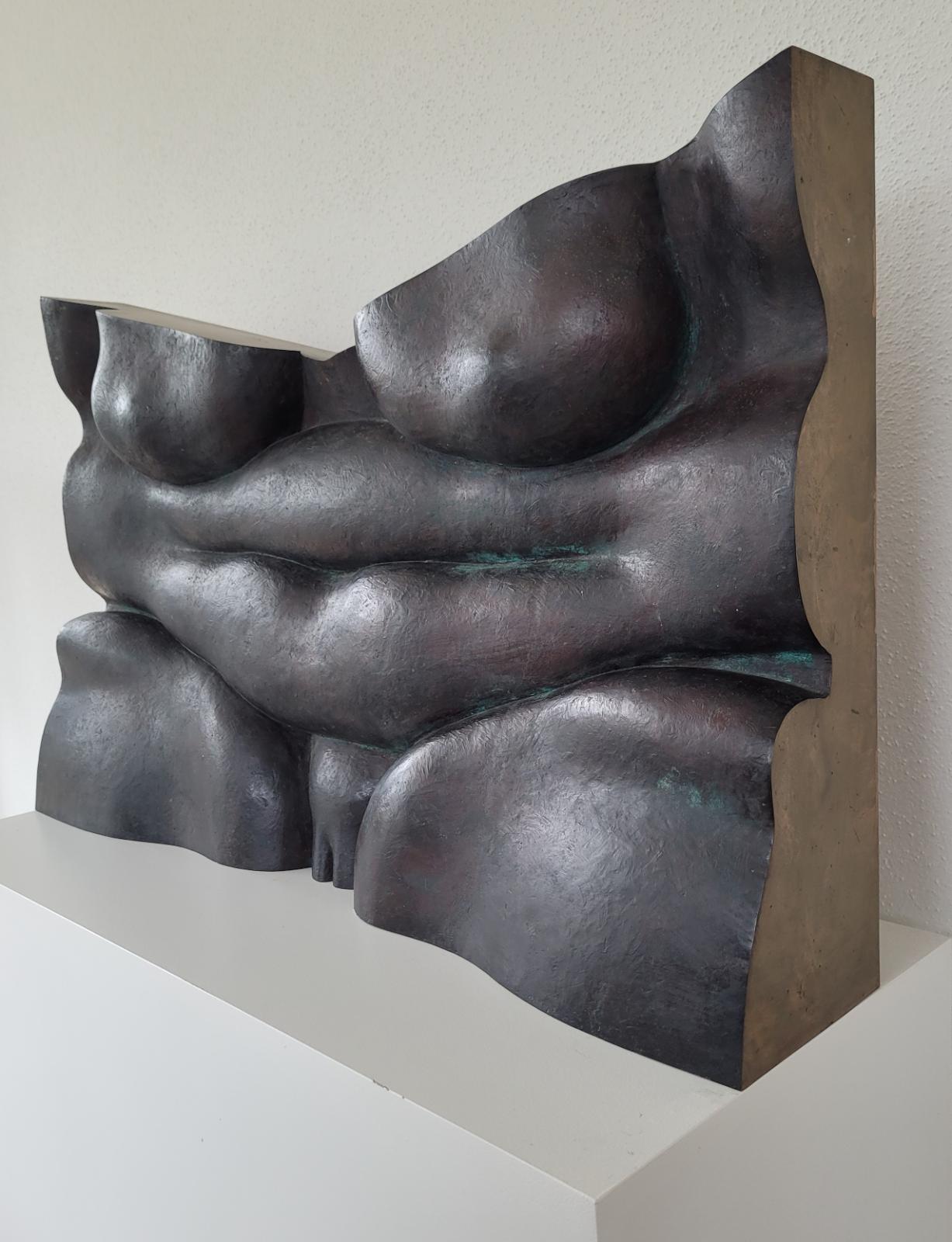 Wilhelm Loth, Neue Figuration, Torso aus konvexen Formen, 1984, Bronze, 50 cm x 82 cm x 15,5 cm, Ansicht 2, Preis auf Anfrage, SüdWestGalerie