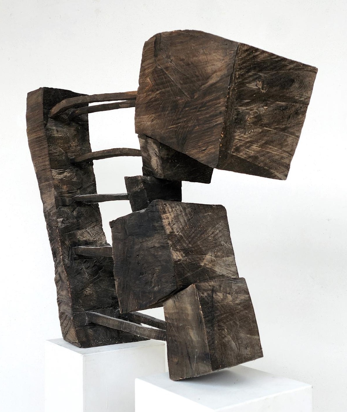 Armin Göhringer, o.T. (24), 2013, Holz geschwärzt, 87 x 120 cm x 28 cm, Preis auf Anfrage, SüdWestGalerie