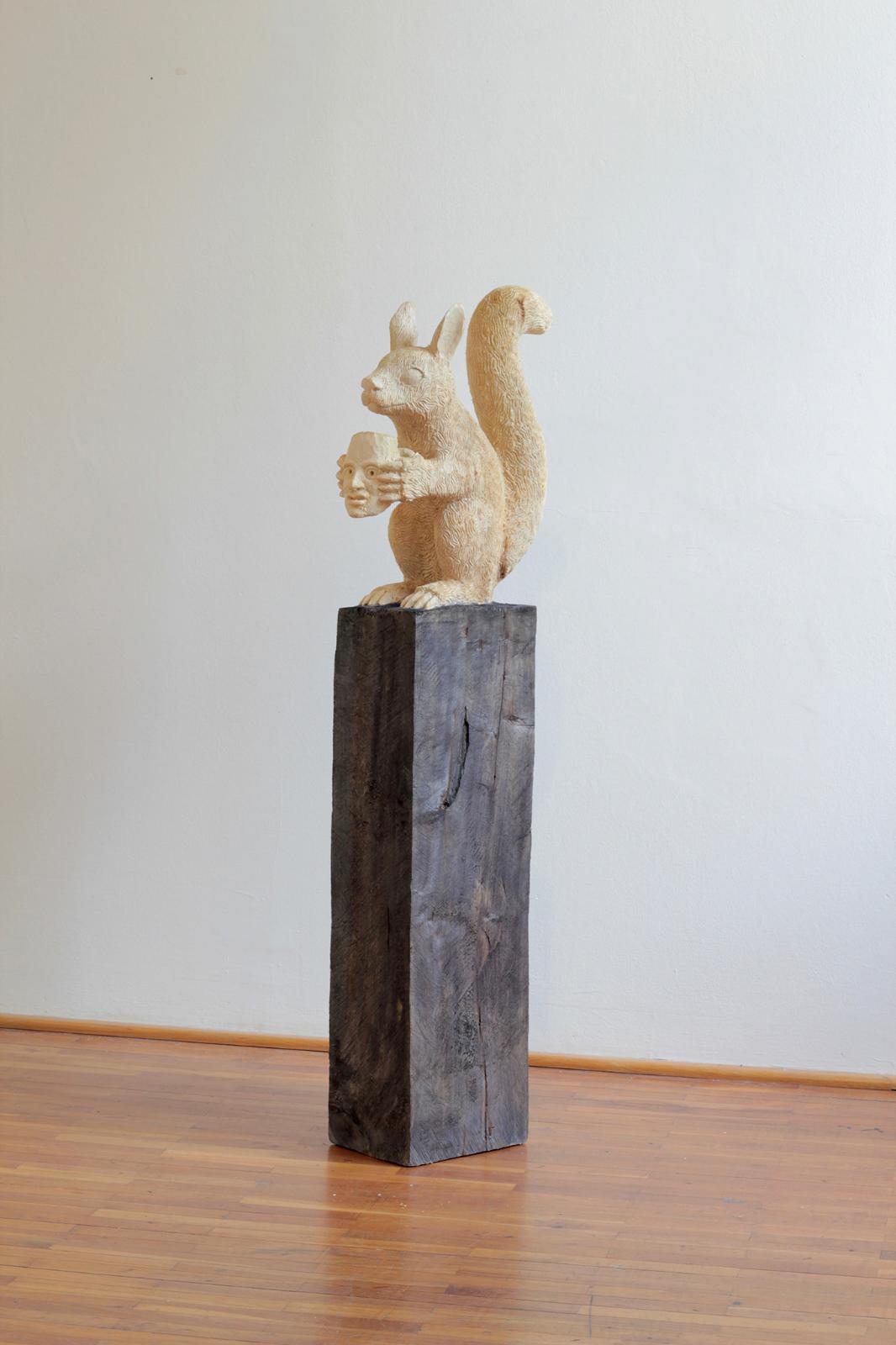 Jan Thoma, Squirrel demon, 2019, Pappelholz, Beize, Höhe: 146 cm, Preis auf Anfrage, thj017kü