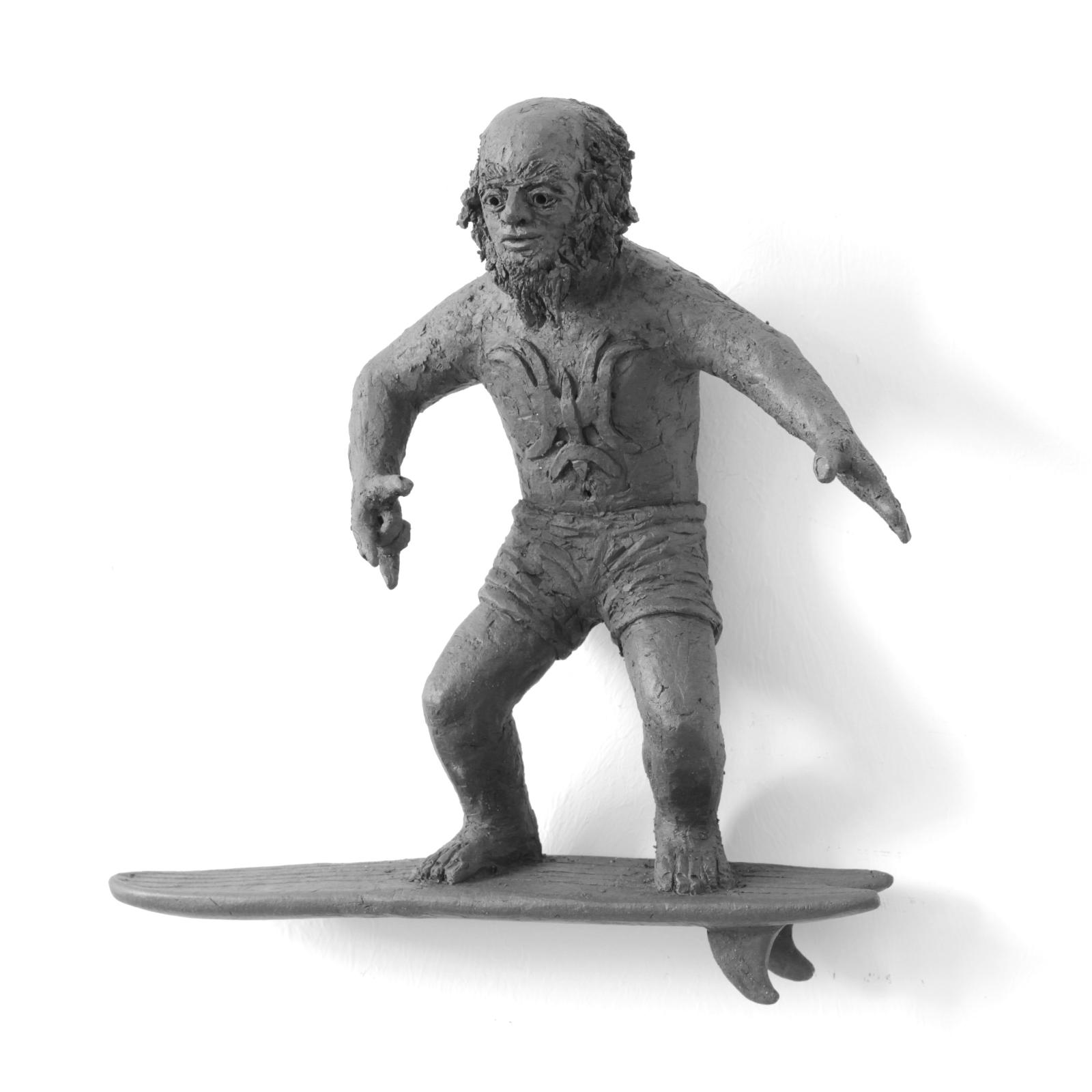 Jan Thomas, Surferboy I, 2023, Keramik, 32 cm x 32 cmx 12 cm, Preis auf Anfrage, Galerie Cyprian Brenner