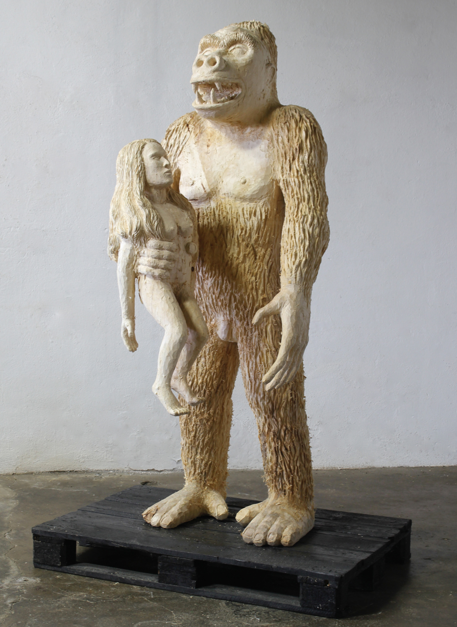 Jan Thomas, K.K., 2012/13, Pappelholz, Palette, Höhe: 210 cm, Preis auf Anfrage, Galerie Cyprian Brenner