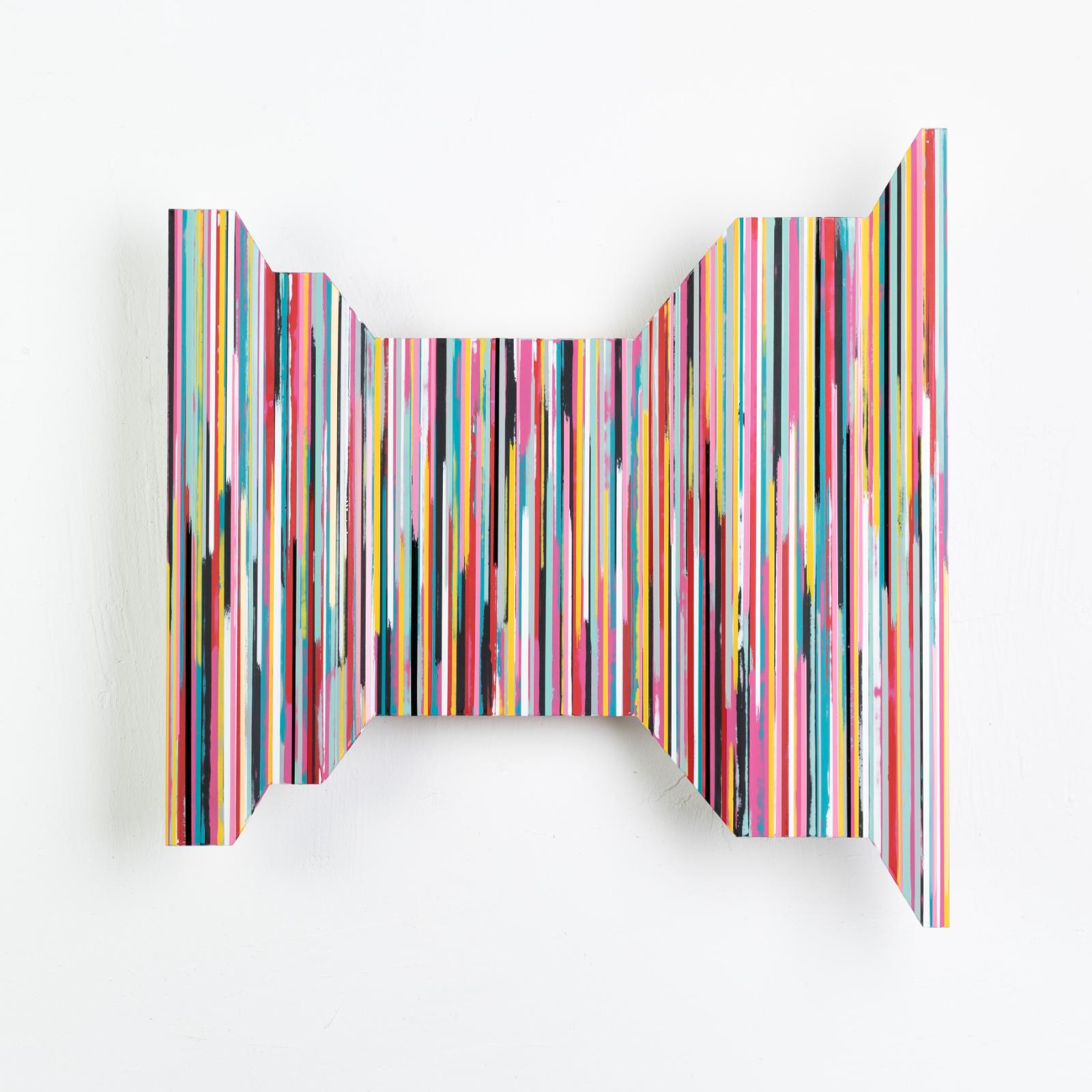 Stefan Schiek, WARFOLD #3, 2019,  Glanzlack auf gefaltetem Aluminium, 60 x 60 cm, Preis auf Anfrage