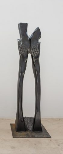 Christoph Traub, Zeuge 2, 2013, Granit, 45 x 18 x 185 cm, Preis auf Anfrage, SüdWestGalerie