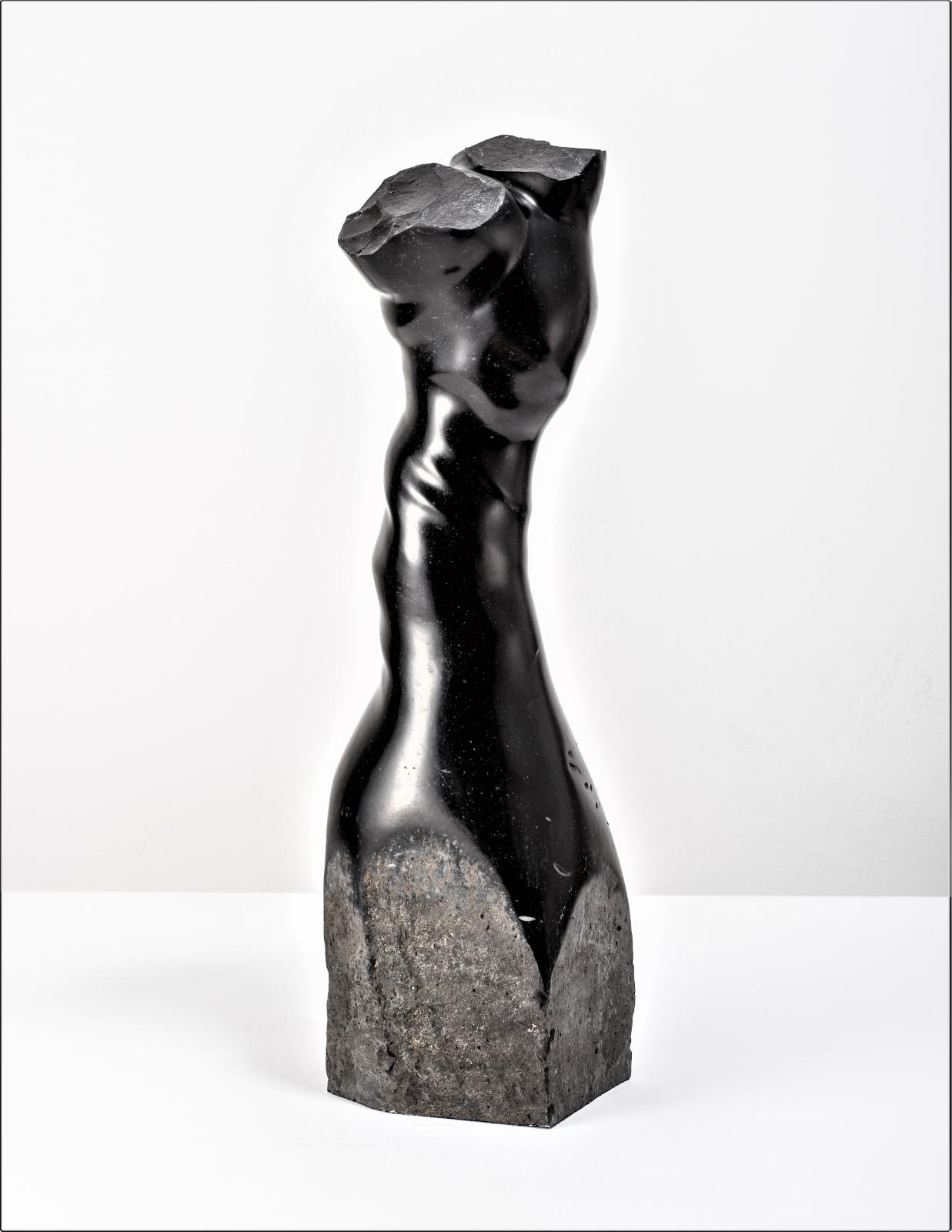 Christoph Traub, Körper, bewegt, Ansicht 2, 2018, Basalt 55 x 15 x 18 cm, Preis auf Anfrage, trc005kü