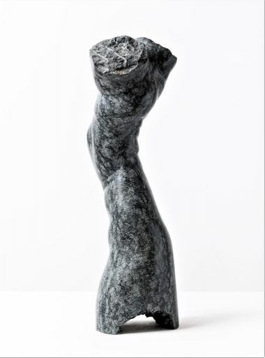 Christoph Traub, Körper, bewegt, Ansicht 1, 2019, Diabas, 82 x 20 x 25 cm, Preis auf Anfrage, trc003kü