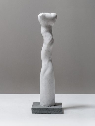 Christoph Traub, Dreiblick, 2020, Marmor, 10 x 8 x 50 cm, Preis auf Anfrage