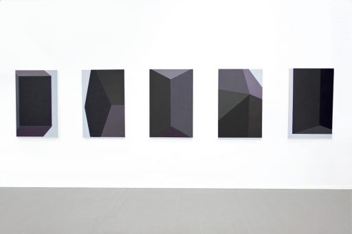 Jens Hausmann, Baustein, 1 - 5 , 2015, Öl auf Leinwand, je 110 cm x 70 cm, gesamt 110 cm x 450 cm bei 25 cm Bildabstand , Preis auf Anfrage