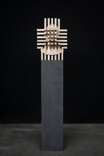 Gregor Gaida, A. Knox, 2016, Whitewood, 55 cm x 40 cm x 40 cm, Preis auf Anfrage