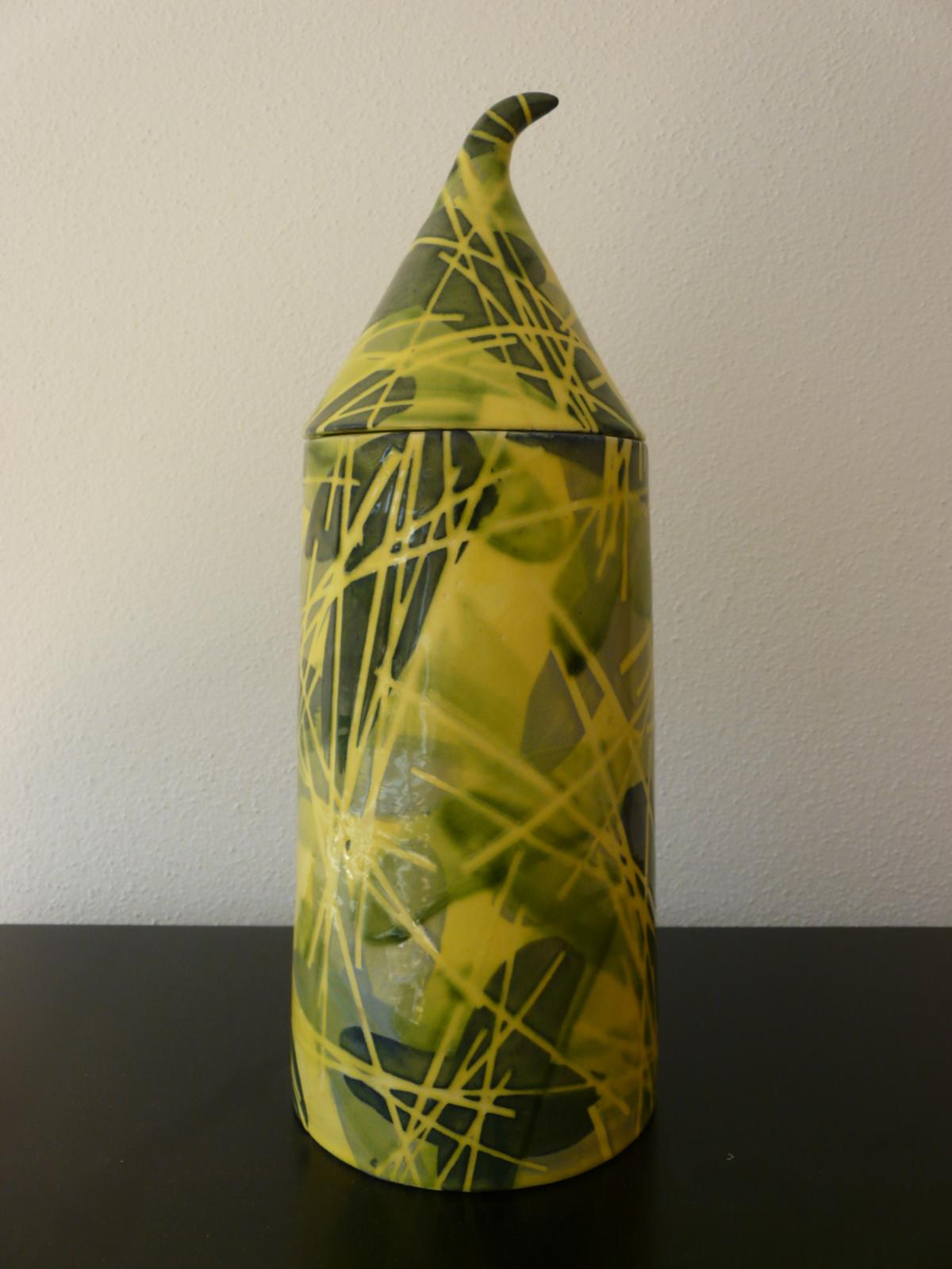 Grita Götze, Große Dose, 2007, Engobemalerei, 40 cm, gog003de, Preis auf Anfrage, Galerie Cyprian Brenner