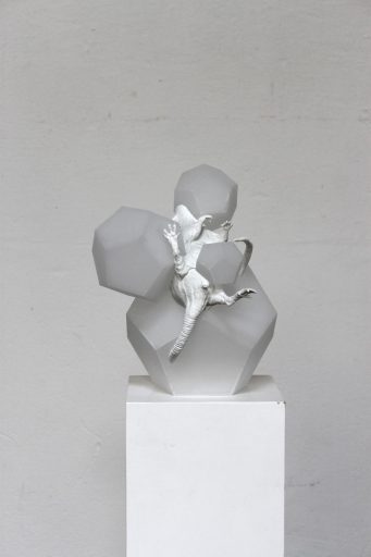 Gregor Gaida, Membran Ratte, 2013, Acrylglas, Harz, 25 cm x 25 cm x 30 cm, Preis auf Anfrage