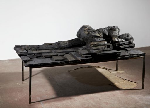 Laura Eckert, Signs of Sleep, 2013, Eichenparkett, Eisengestell, Beize, Kreide, 70 cm x 220 cm x 120 cm, Preis auf Anfrage, Galerie Cyprian Brenner
