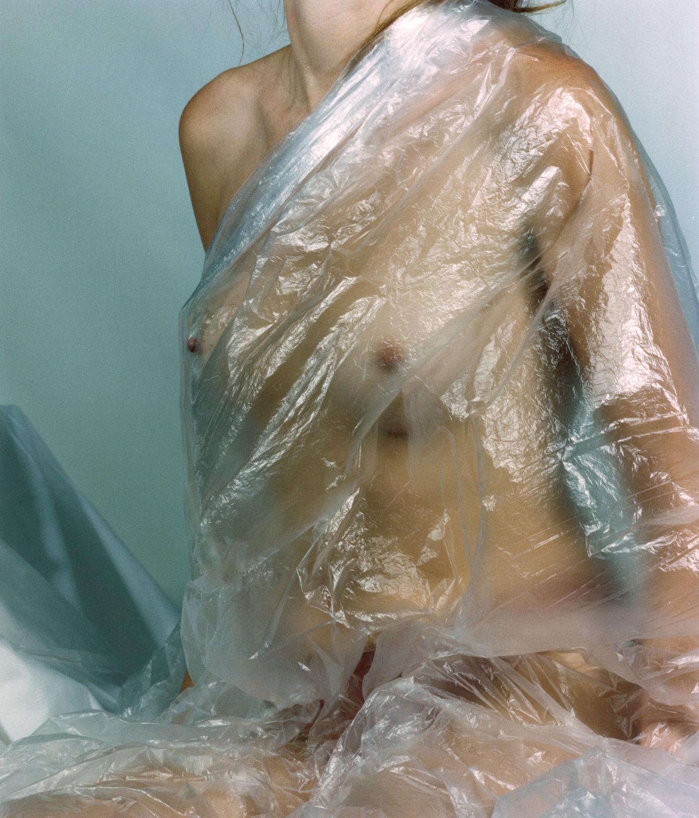 Laura Lacrampe, excitant? 2, 2024, analoge Farbfotografie (Handabzug), Auflage 5 (signiert), 27 cm x 31,5 cm, Preis auf Anfrage, SüdWestGalerie